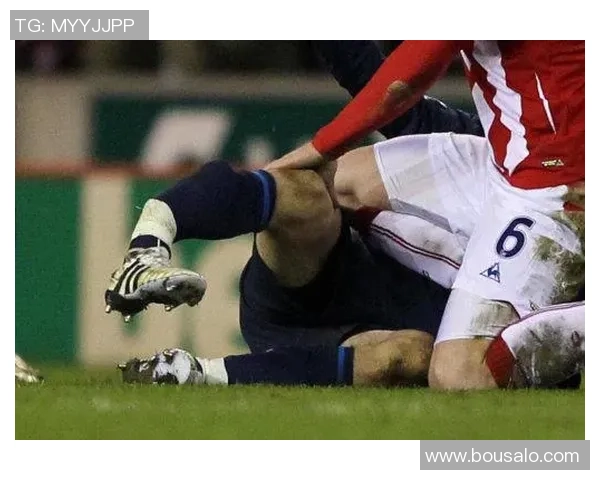 足球明星因踢球意外断腿的悲惨经历与复出之路