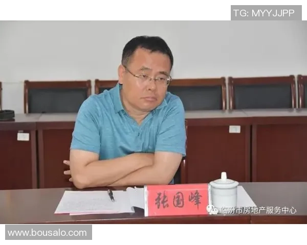 足球明星的多重身份揭秘他们的兼职与商业活动探索